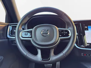 Volvo V60 B5 Bezin Mild Hybrid AWD R-Design Geartronic