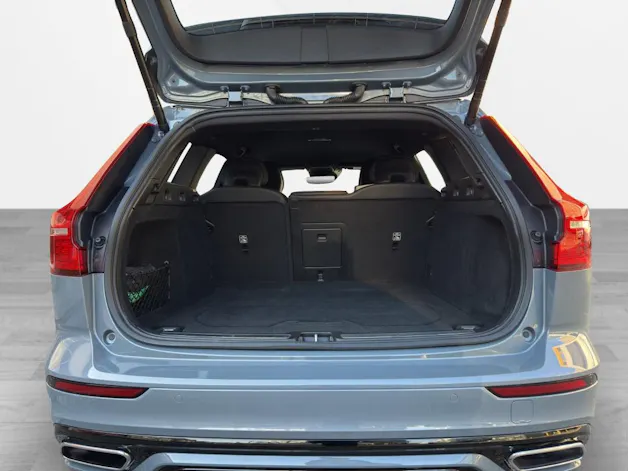 Volvo V60 B5 Bezin Mild Hybrid AWD R-Design Geartronic
