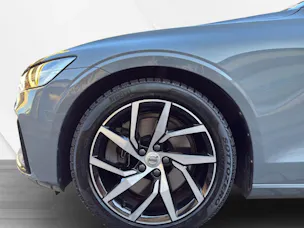 Volvo V60 B5 Bezin Mild Hybrid AWD R-Design Geartronic
