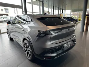 Renault Rafale 1.2 E-Tech Plug-in Hybrid 300 4x4 Esprit Alpine