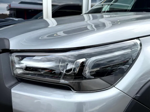Toyota Hilux 2.8d MHEV Invincible Double Cab 4x4