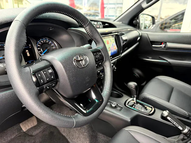 Toyota Hilux 2.8d MHEV Invincible Double Cab 4x4