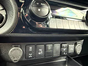 Toyota Hilux 2.8d MHEV Invincible Double Cab 4x4
