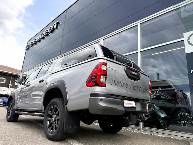 Toyota Hilux 2.8d MHEV Invincible Double Cab 4x4
