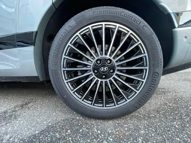 Hyundai Ioniq 9 Calligraphy 4WD