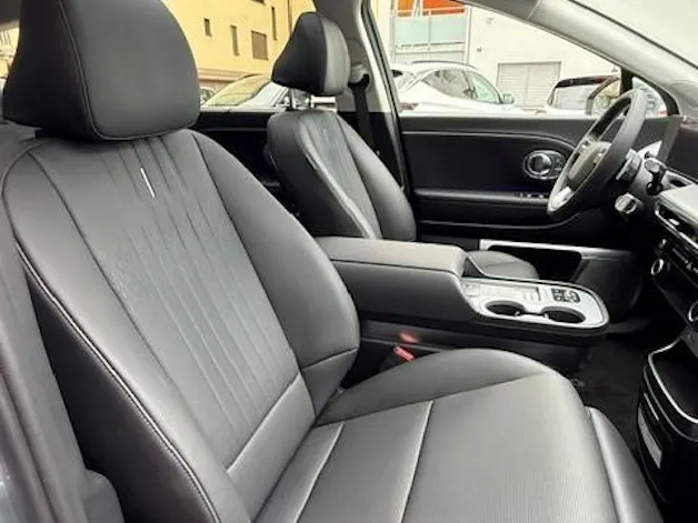 HYUNDAI Ioniq 9 Calligraphy 4WD