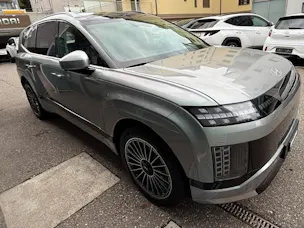 HYUNDAI Ioniq 9 Calligraphy 4WD