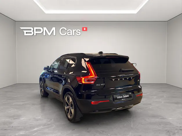 VOLVO XC40 B4 Benzin Mild Hybrid Plus Dark DCT