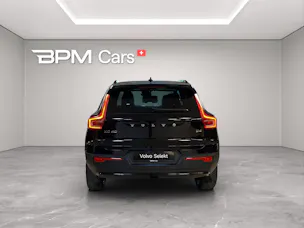 VOLVO XC40 B4 Benzin Mild Hybrid Plus Dark DCT