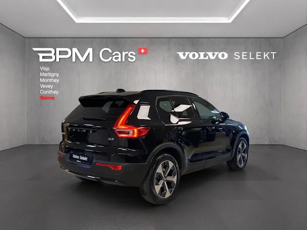 Volvo XC40 B4 Benzin Mild Hybrid Plus Dark DCT
