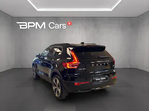 Volvo XC40 B4 Benzin Mild Hybrid Plus Dark DCT