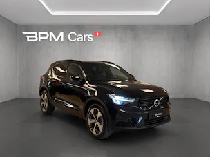 Volvo XC40 B4 Benzin Mild Hybrid Plus Dark DCT