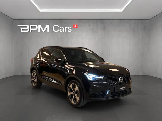 Volvo XC40 B4 Benzin Mild Hybrid Plus Dark DCT