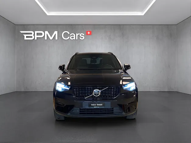 Volvo XC40 B4 Benzin Mild Hybrid Plus Dark DCT
