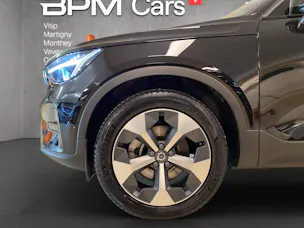 Volvo XC40 B4 Benzin Mild Hybrid Plus Dark DCT