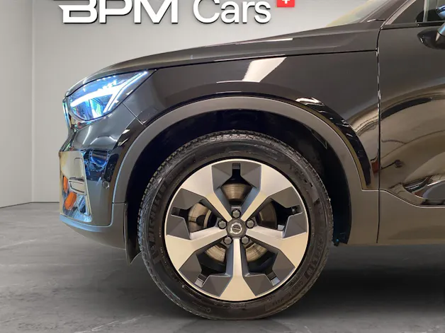 VOLVO XC40 B4 Benzin Mild Hybrid Plus Dark DCT