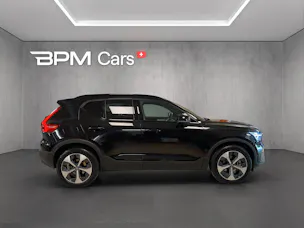 Volvo XC40 B4 Benzin Mild Hybrid Plus Dark DCT