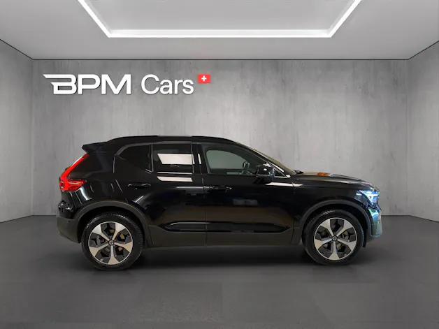 Volvo XC40 B4 Benzin Mild Hybrid Plus Dark DCT