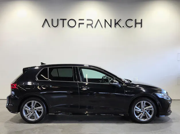 VW Golf VIII 1.5 eTSI R-Line DSG