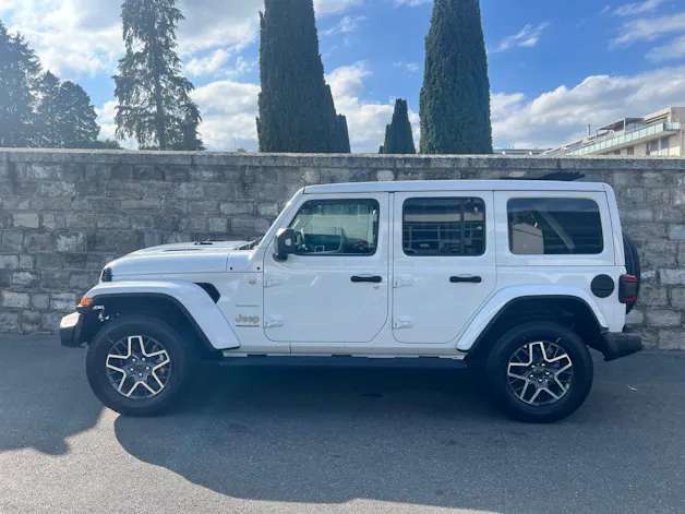 Jeep Wrangler 2.0 Unlimited Sahara Soft Top Automatic