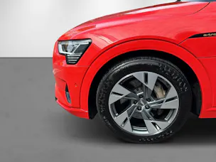Audi e-tron (Rot) 55 Advanced quattro