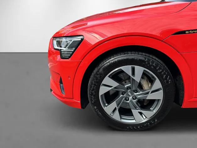 Audi e-tron (Rot) 55 Advanced quattro