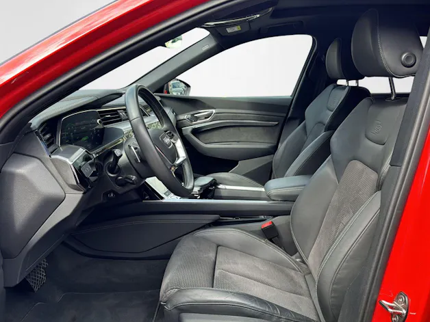 Audi e-tron (Rot) 55 Advanced quattro