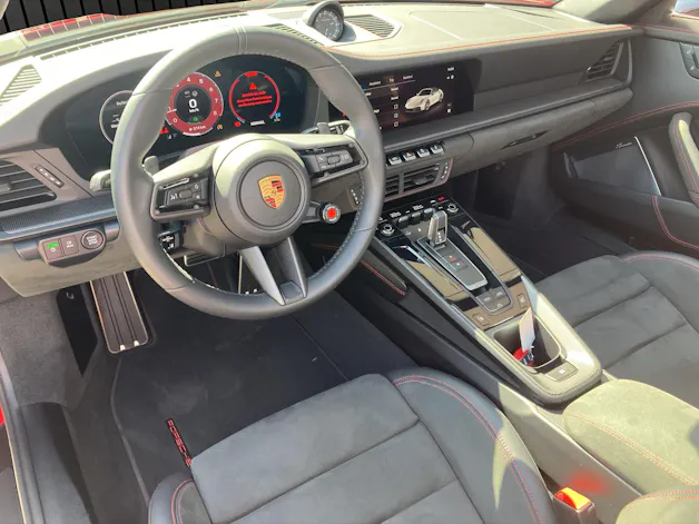Porsche 911 Carrera 4 GTS Cabriolet