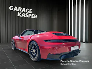Porsche 911 Carrera 4 GTS Cabriolet