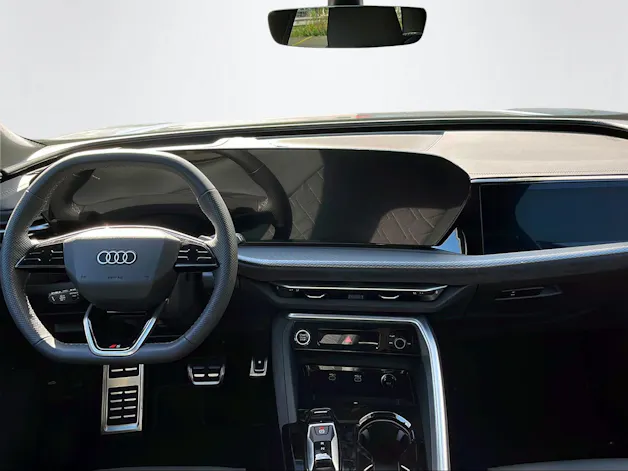 Audi Q5 SUV TFSI quat. 150 kW S t. 2000ccm 204PS/150kW 4 Zylinder TFSI Benzin / mHEV