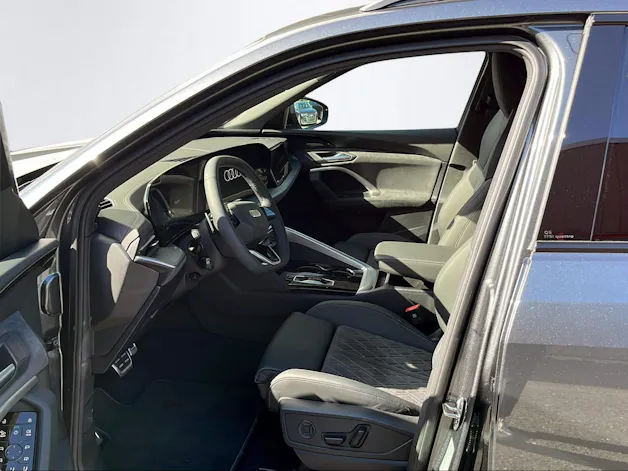 Audi Q5 SUV TFSI quat. 150 kW S t. 2000ccm 204PS/150kW 4 Zylinder TFSI Benzin / mHEV