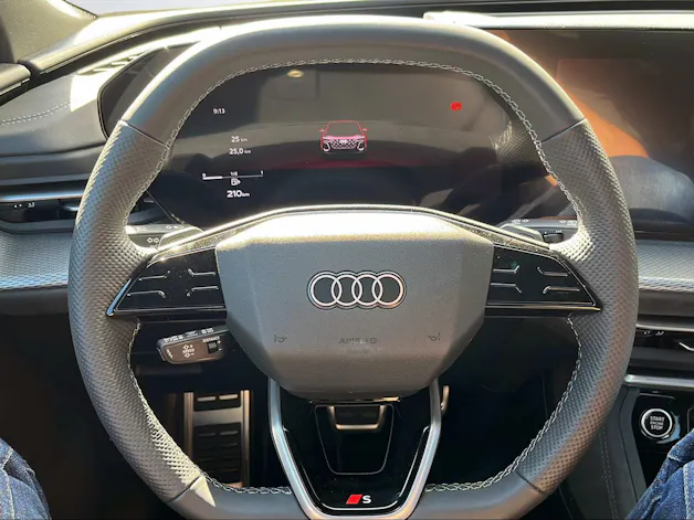 Audi Q5 SUV TFSI quat. 150 kW S t. 2000ccm 204PS/150kW 4 Zylinder TFSI Benzin / mHEV