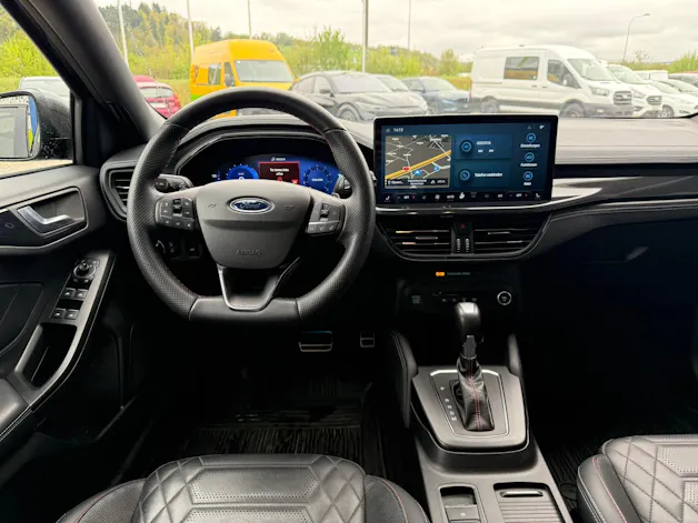 Ford Focus 1.0 MHEV ST-Line Vignale Automat