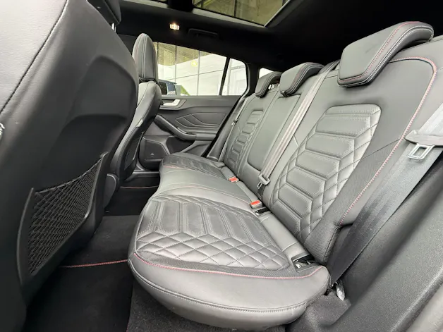 Ford Focus 1.0 MHEV ST-Line Vignale Automat