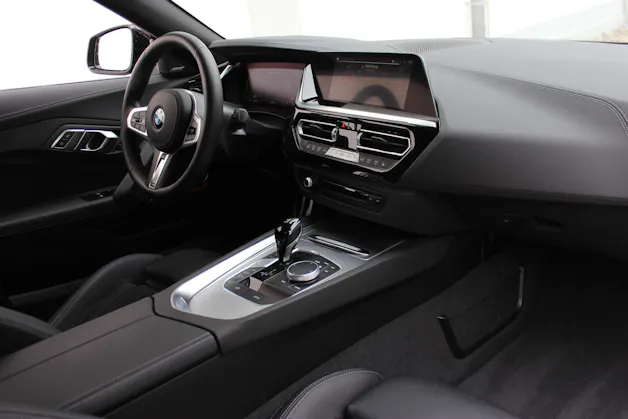 BMW Z4 M40i *FROZEN DEEP GREEN metallic*