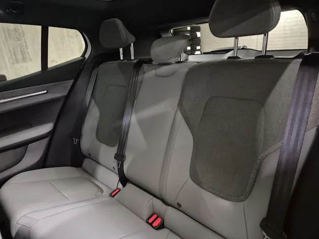 Volvo EX30 CC E60 Twin Performance AWD