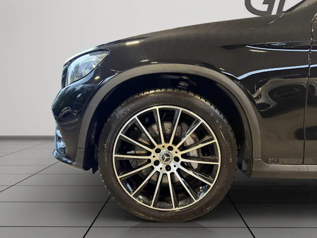 MERCEDES-BENZ GLC 300 4Matic 9G-Tronic