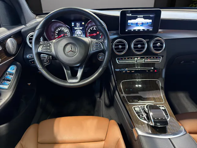 MERCEDES-BENZ GLC 300 4Matic 9G-Tronic