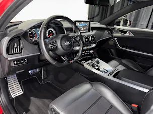 Kia Stinger 3.3 T-GDi GT Automat AWD | 1.Hand | CH |