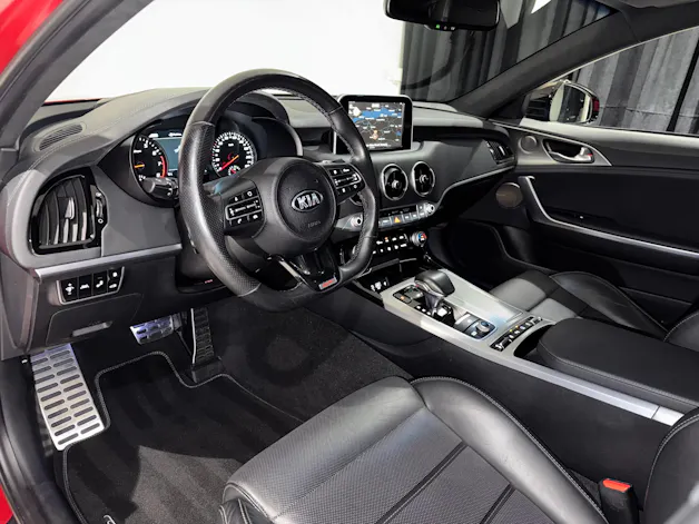 Kia Stinger 3.3 T-GDi GT Automat AWD | 1.Hand | CH |
