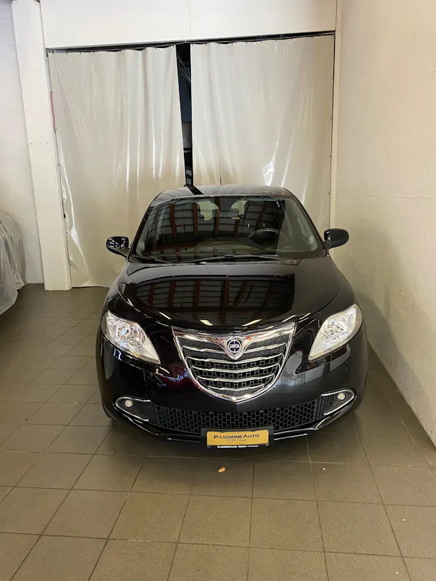 Lancia Ypsilon 1.2 Platinum