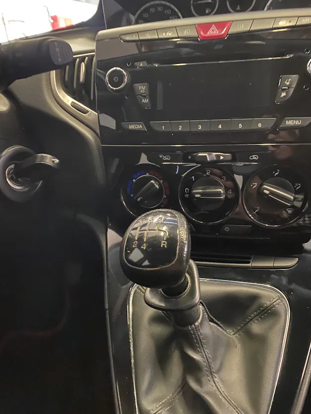Lancia Ypsilon 1.2 Platinum