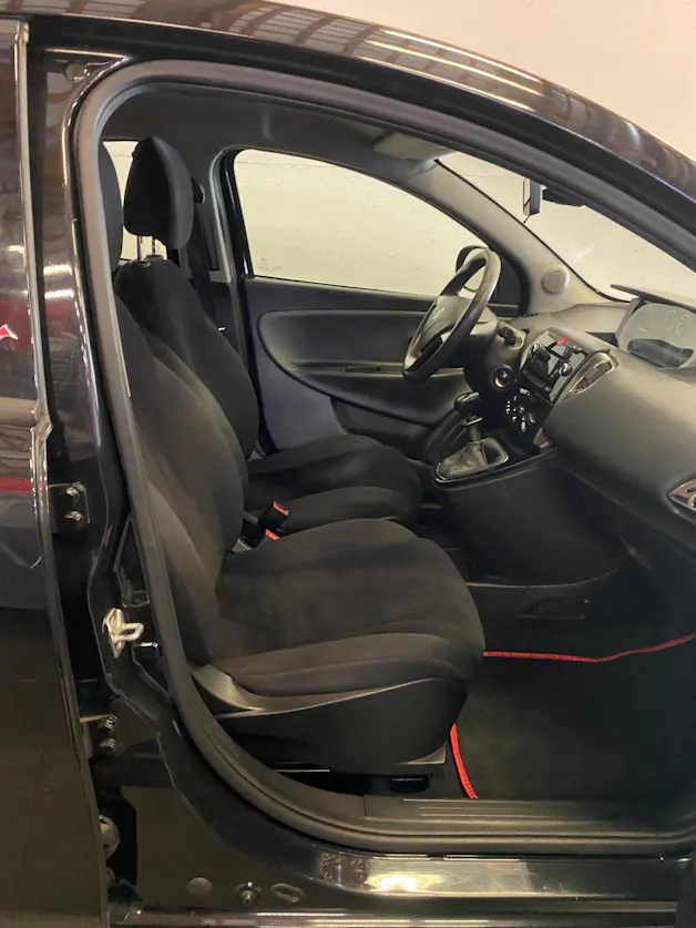 Lancia Ypsilon 1.2 Platinum