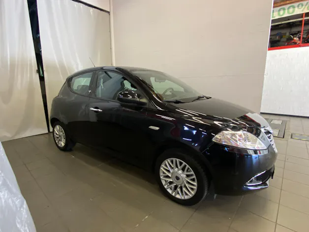 Lancia Ypsilon 1.2 Platinum