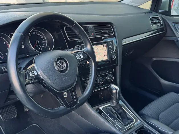 VW Golf Variant 1.4 TSI Lounge DSG