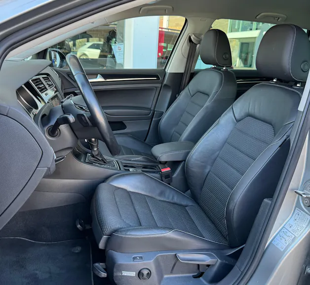 VW Golf Variant 1.4 TSI Lounge DSG
