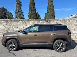 Jeep Compass 1.2 T e-Hybrid First Edition