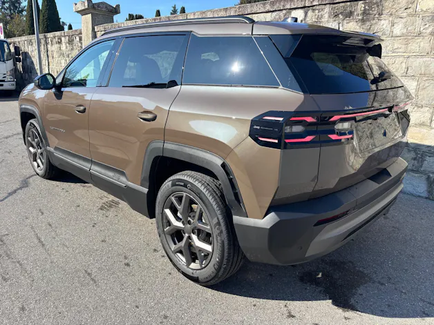 Jeep Compass 1.2 T e-Hybrid First Edition