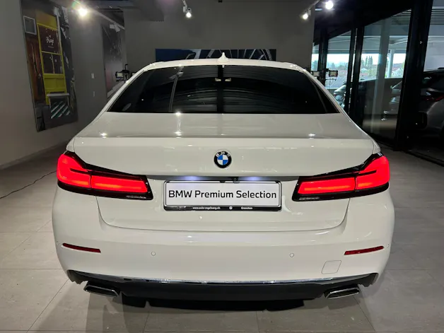 BMW 520d xDrive 48V Luxury Line Steptronic