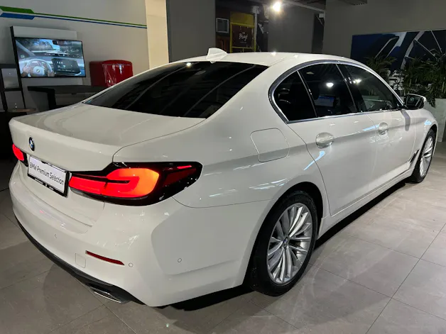 BMW 520d xDrive 48V Luxury Line Steptronic